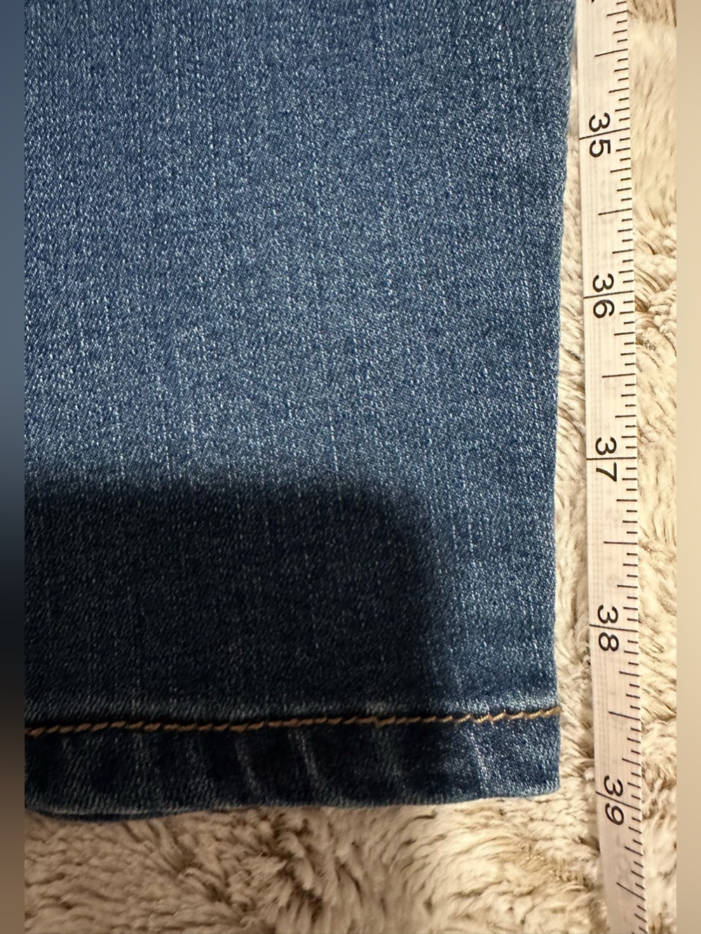 1822 Denim Skinny Jeans in Dark Blue with Light Fading - Picture 11 of 11
